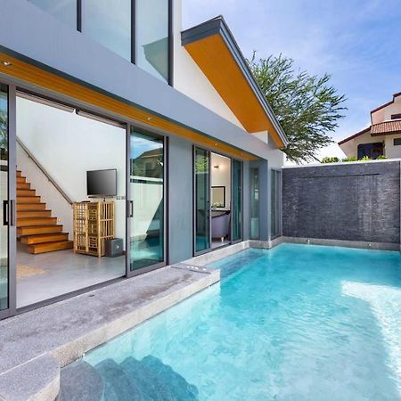 Villa Crystal Two-Bedroom Private Pool Villa 푸껫 외부 사진