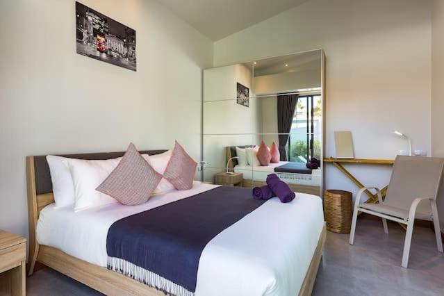 Villa Crystal Two-Bedroom Private Pool Villa 푸껫 외부 사진