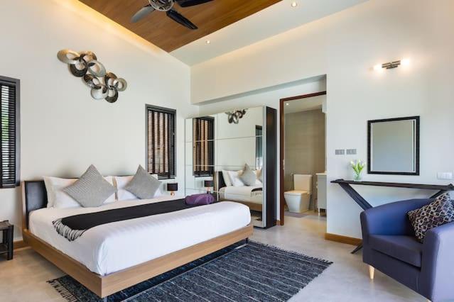 Villa Crystal Two-Bedroom Private Pool Villa 푸껫 외부 사진