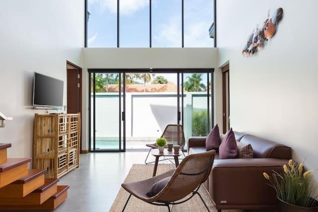 Villa Crystal Two-Bedroom Private Pool Villa 푸껫 외부 사진