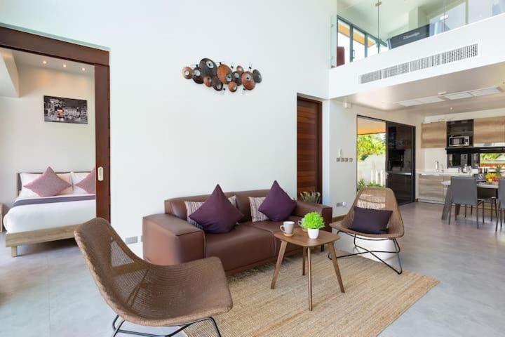 Villa Crystal Two-Bedroom Private Pool Villa 푸껫 외부 사진